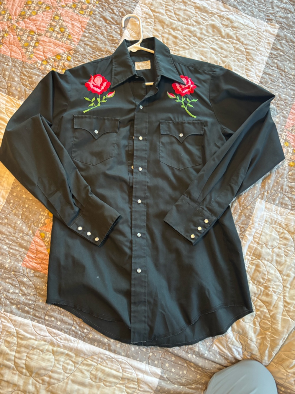 Vintage Men's Black Western Shirt with Red Rose Embroidery
